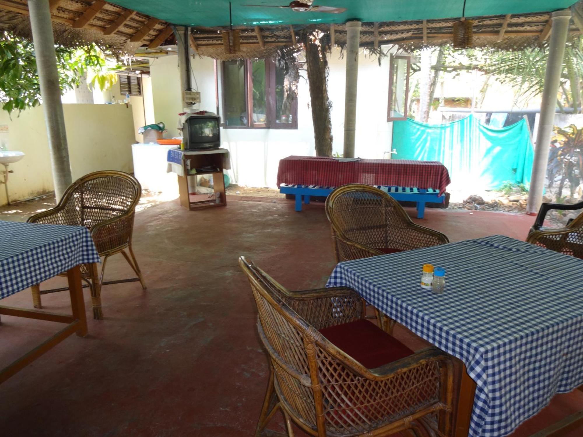 Hotel Thushara Kovalam Dış mekan fotoğraf